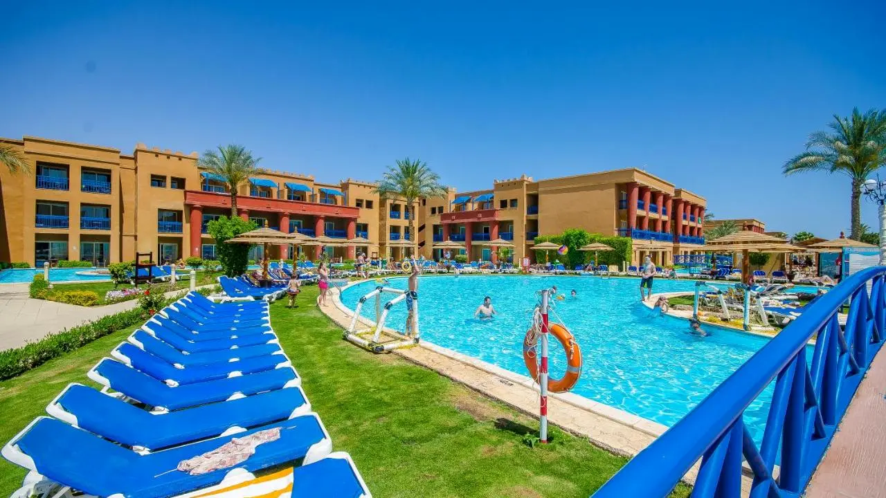 Hotel Titanic Beach - Hurghada
